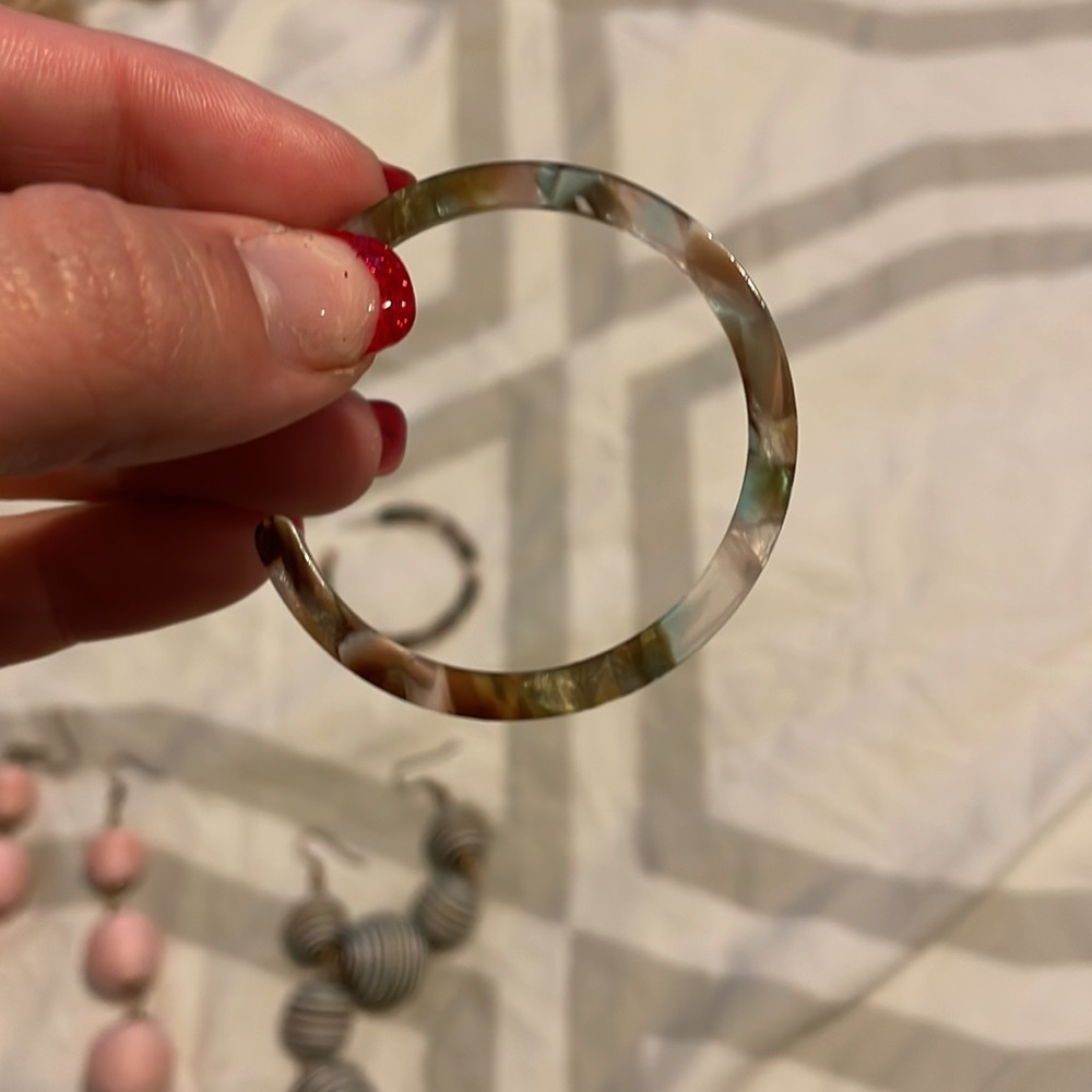 Earring bundle!!! - Picture 4 of 4